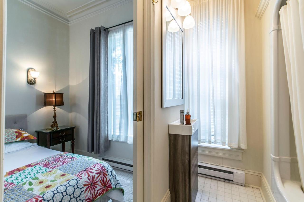 The Elizabeth Manor Guesthouse Сент-Джонс Экстерьер фото